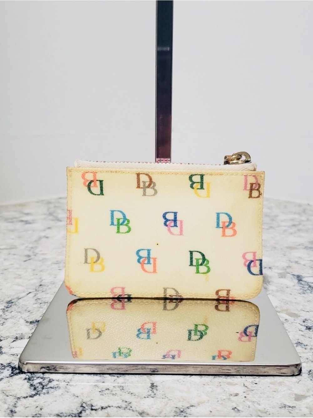 Vintage Dooney & Bourke Y2K Rainbow Monogram Keyring Coin Pouch - Picture 11 of 12